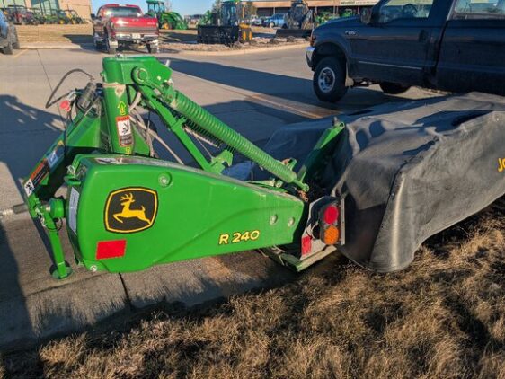 2023 John Deere R240 - Image 10