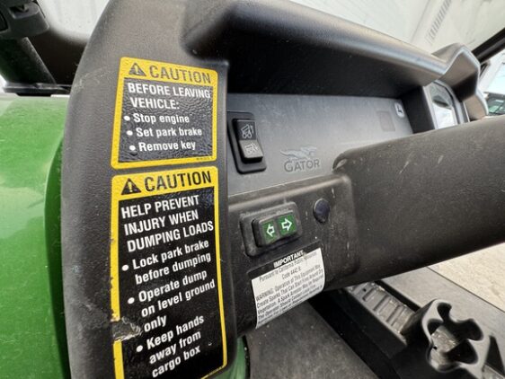 2013 John Deere XUV 825i - Image 21
