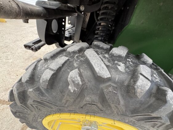 2013 John Deere XUV 825i - Image 29