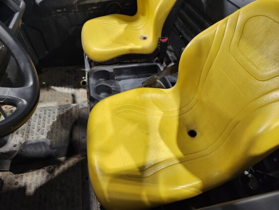 2019 John Deere XUV 835M - Image 3