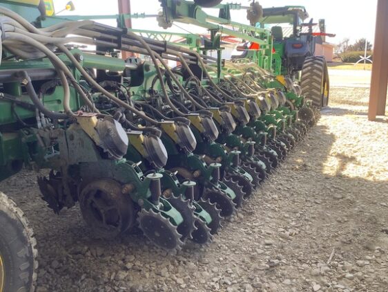 2019 John Deere DB60 - Image 11