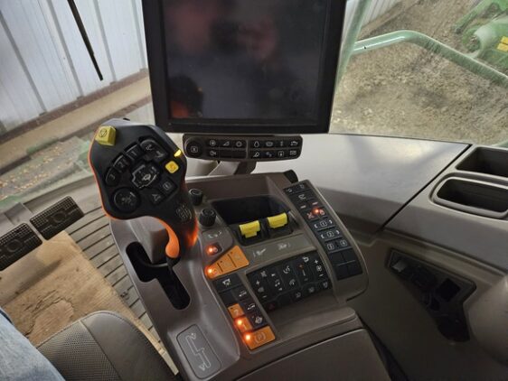 2023 John Deere S780 - Image 8