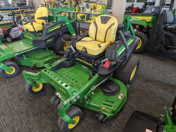 2021 John Deere Z930M