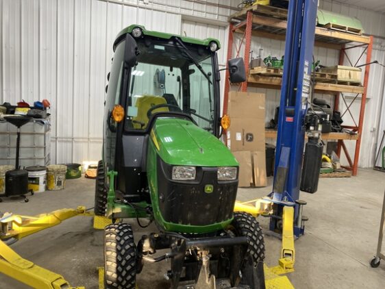 2020 John Deere 1025R - Image 9