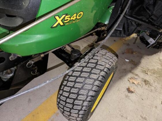 2011 John Deere X540 - Image 3