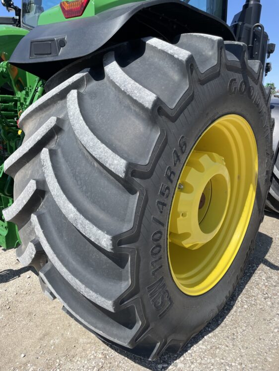 2023 John Deere 8R 370 - Image 25