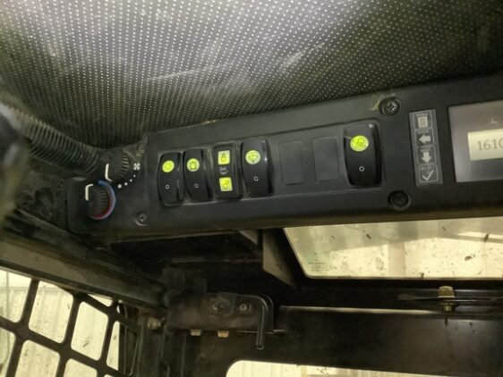 2008 John Deere CT332 - Image 11