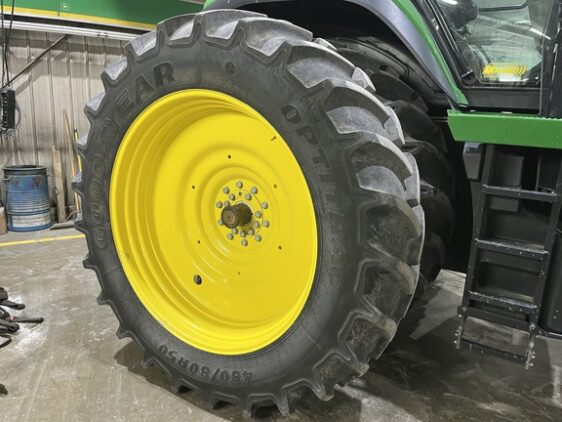 2023 John Deere 8R 370 - Image 15