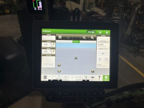 2023 John Deere 8R 370 - Image 30