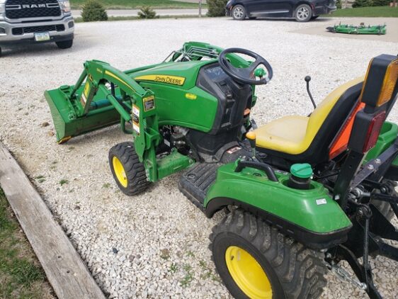 2019 John Deere 1023E - Image 7