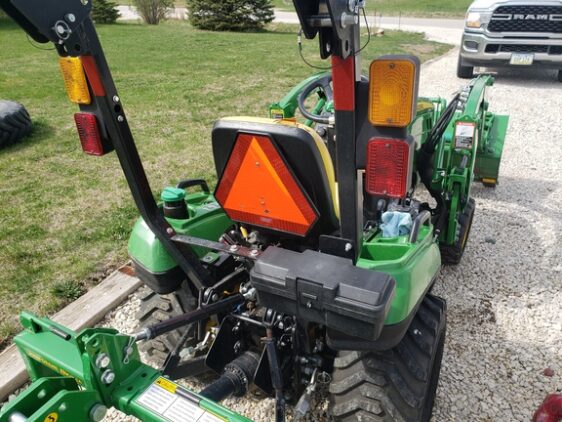 2019 John Deere 1023E - Image 6
