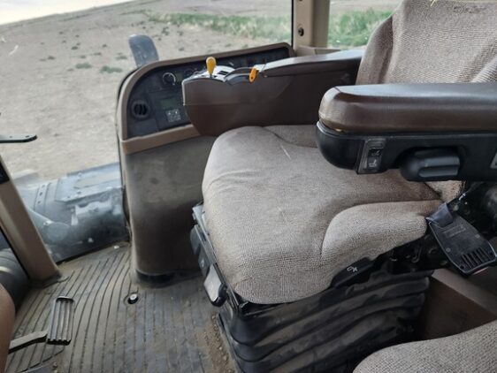 2009 John Deere 9530 - Image 36