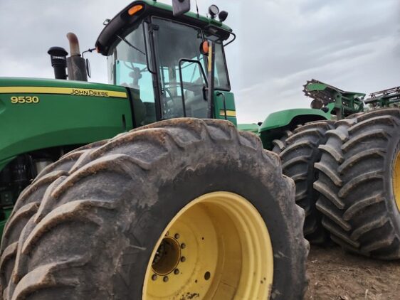 2009 John Deere 9530 - Image 31