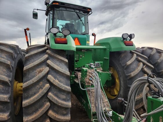 2009 John Deere 9530 - Image 32