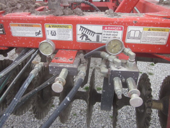 2013 Kuhn Krause 8000-30 - Image 18