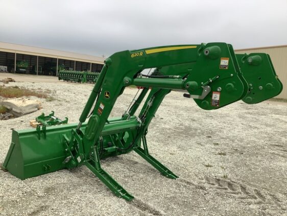 2022 John Deere 620R - Image 2