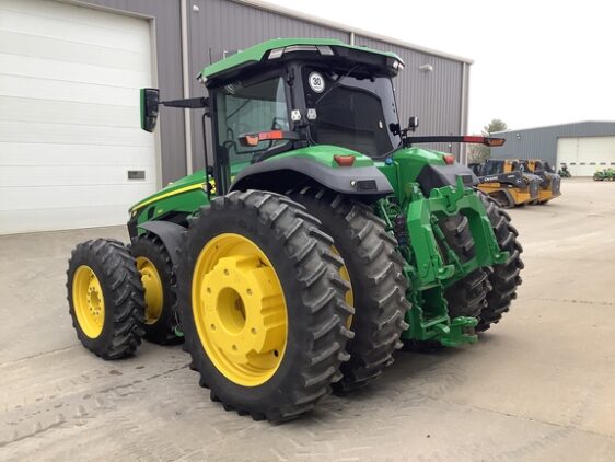 2024 John Deere 8R 410 - Image 3