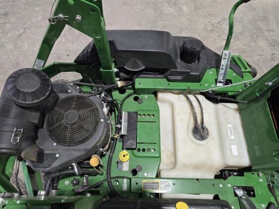 2020 John Deere Z740R - Image 13