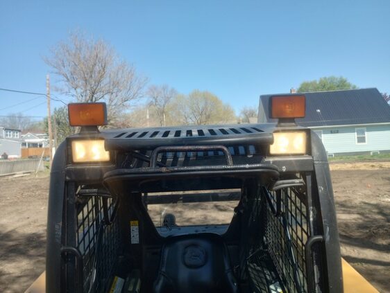 2002 John Deere 260 - Image 12