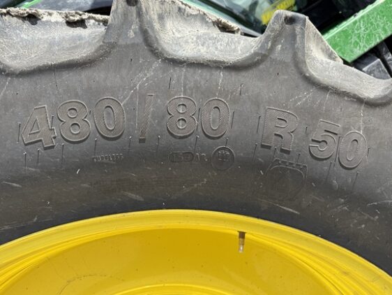 2023 John Deere 8R 370 - Image 14