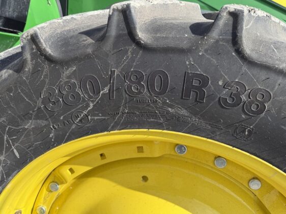 2023 John Deere 8R 370 - Image 11