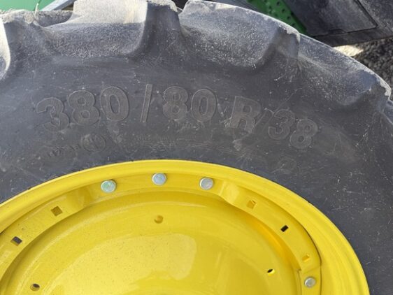 2023 John Deere 8R 370 - Image 25