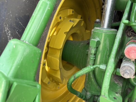 2023 John Deere 8R 370 - Image 20
