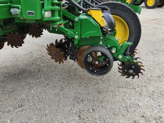 2023 John Deere 1775NT - Image 10
