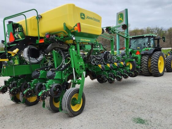 2023 John Deere 1775NT - Image 21