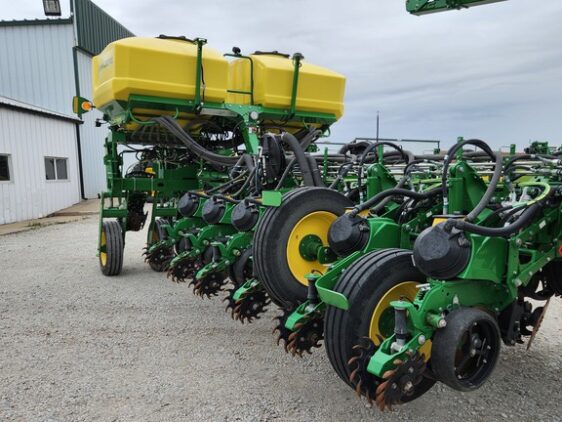2023 John Deere 1775NT - Image 26