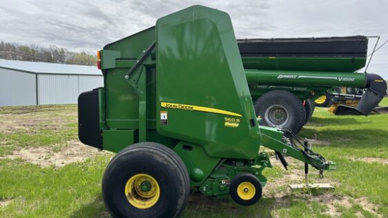 2022 John Deere 560R - Image 4
