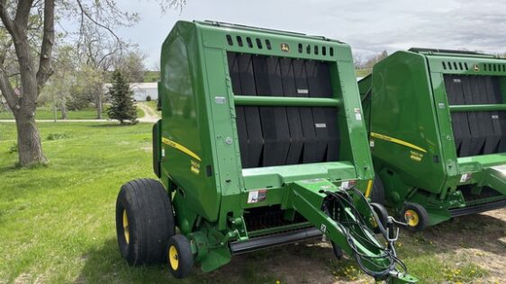 2022 John Deere 560R - Image 3