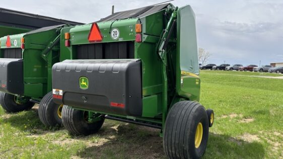 2022 John Deere 560R - Image 6