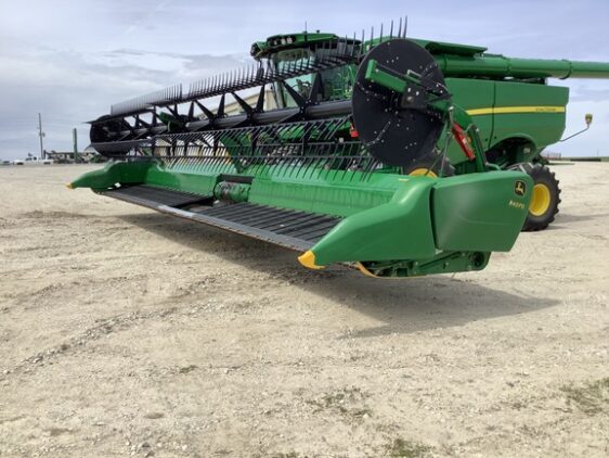 2016 John Deere 640FD