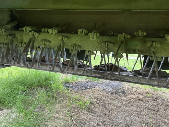 2010 John Deere 835 - Image 11