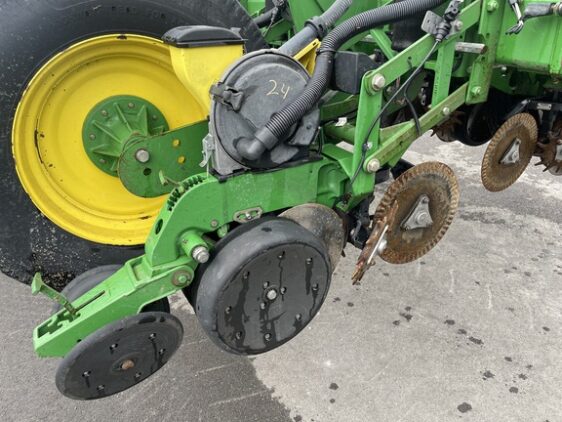 2008 John Deere 1770NT CCS - Image 10