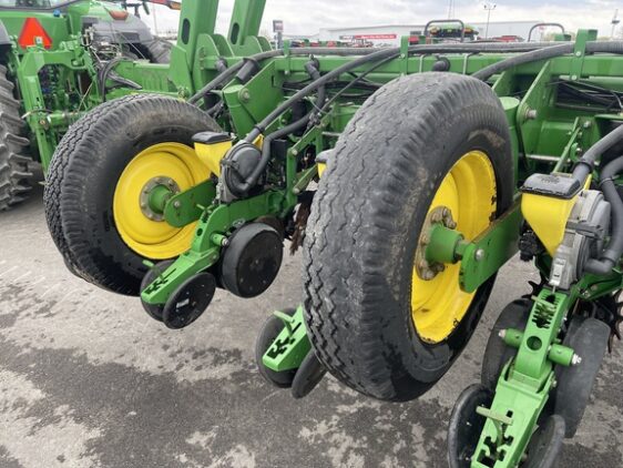 2008 John Deere 1770NT CCS - Image 29