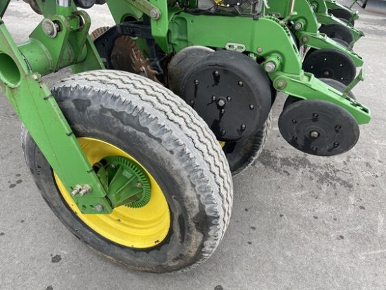 2008 John Deere 1770NT CCS - Image 25