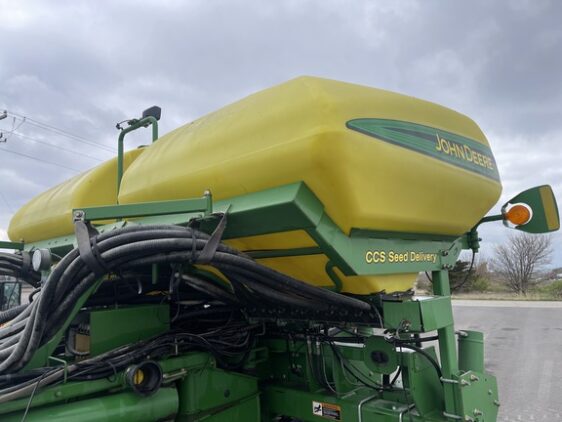 2008 John Deere 1770NT CCS - Image 27