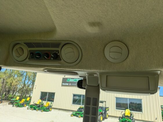 2023 John Deere 5067E - Image 15