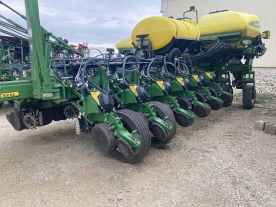 2011 John Deere 1770NT CCS - Image 3