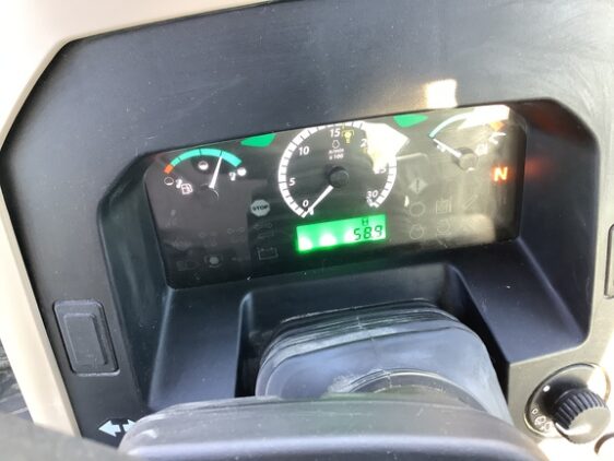 2023 John Deere 5067E - Image 2