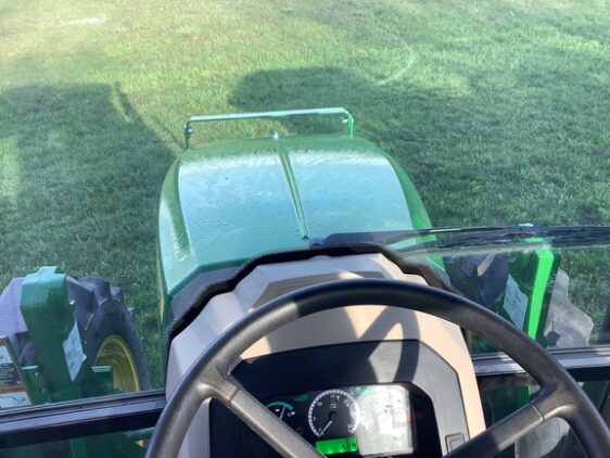 2023 John Deere 5067E - Image 3