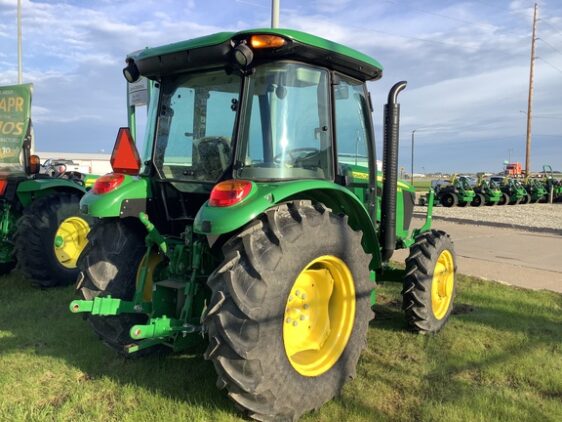 2022 John Deere 5055E - Image 3
