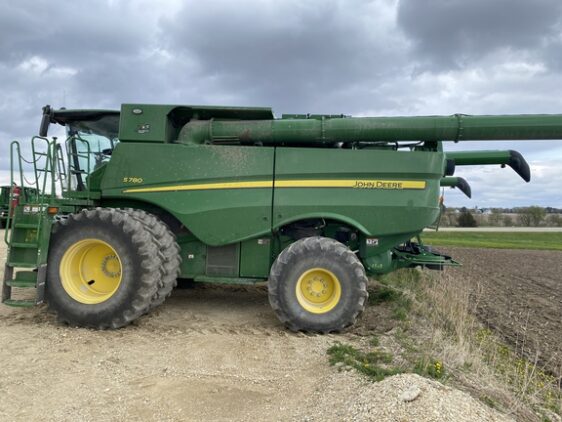 2022 John Deere S780 - Image 2