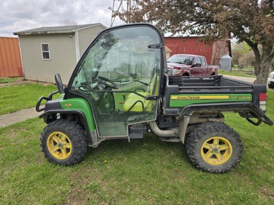 2011 John Deere XUV 825I GREEN