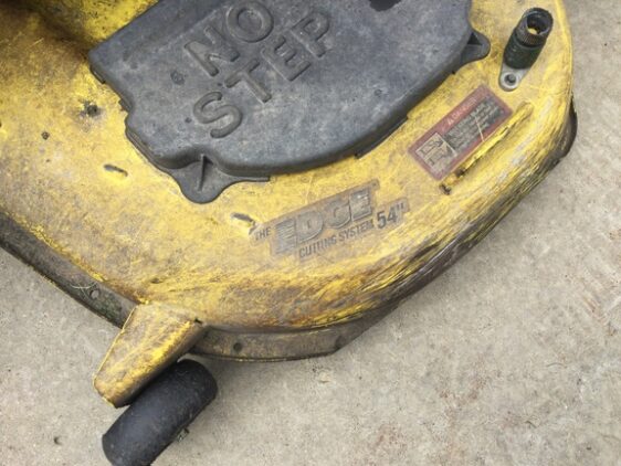 2014 John Deere Z445 - Image 5