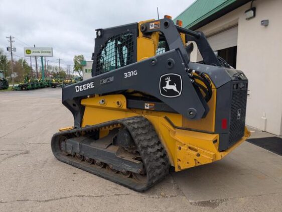 2021 John Deere 331G - Image 4