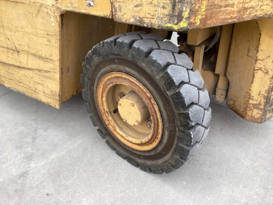 Caterpillar V80E - Image 8
