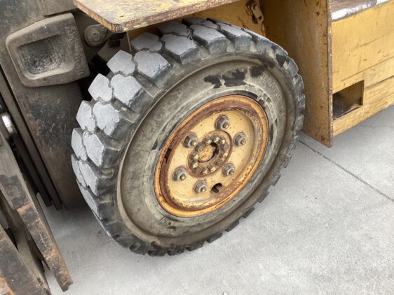 Caterpillar V80E - Image 9